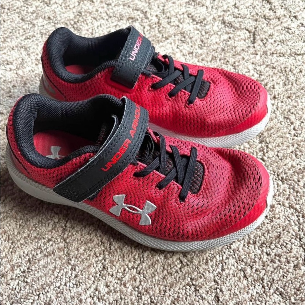 Under Armour boys sneakers